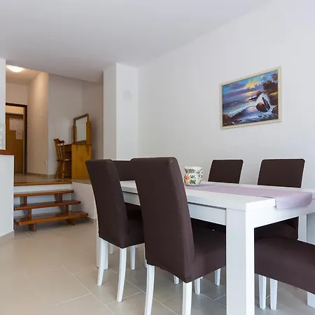 Polugic Apartment